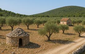 Grundstück in Sutivan, Kroatien. 200 000 €