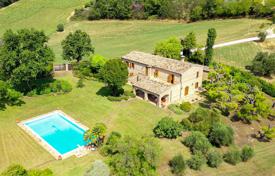 Villa – Marche, Italien. 990 000 €