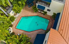 6-zimmer villa 318 m² in Miami Beach, Vereinigte Staaten. $1 565 000