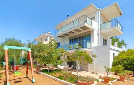 3-zimmer haus in der stadt 136 m² in Loutraki, Griechenland. 310 000 €