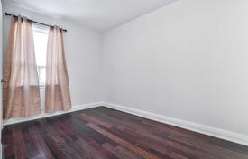 15-zimmer haus in der stadt in North York, Kanada. C$2 221 000