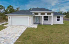 3-zimmer haus in der stadt 224 m² in Lehigh Acres, Vereinigte Staaten. $392 000