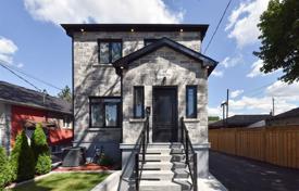 Haus in der Stadt – York, Toronto, Ontario,  Kanada. C$1 321 000