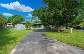 3-zimmer haus in der stadt 136 m² in Miami, Vereinigte Staaten. $625 000