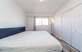 9-zimmer haus in der stadt in North York, Kanada. C$1 584 000