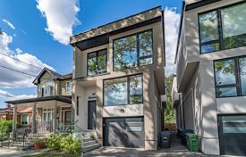 4-zimmer haus in der stadt in Etobicoke, Kanada. C$1 913 000