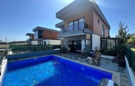 4-zimmer villa 446 m² in Büyükçekmece, Türkei. 38 370 000 TRY