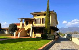 4-zimmer villa 200 m² in Capannori, Italien. 890 000 €