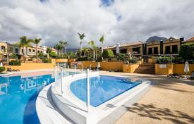 3-zimmer einfamilienhaus 197 m² in Costa Adeje, Spanien. 980 000 €