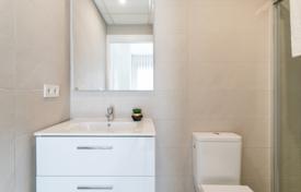 2-zimmer wohnung 65 m² in Torrevieja, Spanien. 285 000 €
