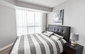 Wohnung – Lake Shore Boulevard West, Etobicoke, Toronto,  Ontario,   Kanada. C$1 000 000