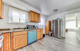 11-zimmer haus in der stadt in Scarborough, Kanada. C$1 176 000