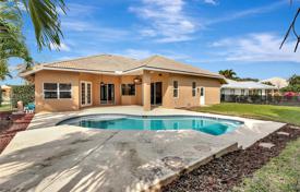 4-zimmer haus in der stadt 319 m² in Royal Palm Beach, Vereinigte Staaten. $785 000
