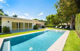 6-zimmer villa 288 m² in Miami Beach, Vereinigte Staaten. $2 000 000