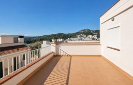 6-zimmer haus in der stadt 214 m² in Lloret de Mar, Spanien. 425 000 €