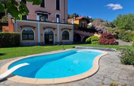 Villa – Stresa, Piedmont, Italien. 950 000 €
