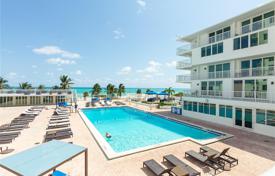 Haus in der Stadt – Miami Beach, Florida, Vereinigte Staaten. $750 000