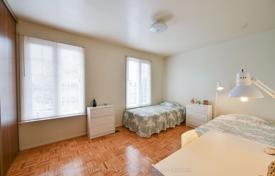 7-zimmer haus in der stadt in Scarborough, Kanada. C$1 422 000