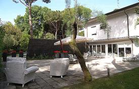 8-zimmer villa 520 m² in Forte dei Marmi, Italien. 15 000 €  pro Woche