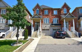 Stadthaus – Etobicoke, Toronto, Ontario,  Kanada. C$982 000