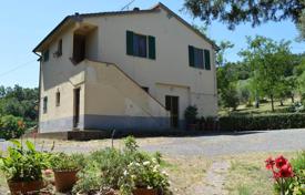 Grundstück in Montecatini Val di Cecina, Italien. 490 000 €