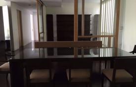 3-zimmer appartements in eigentumswohnungen in Khlong Toei, Thailand. $5 200  pro Woche