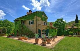 10-zimmer landgut 366 m² in Cortona, Italien. 2 300 000 €