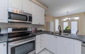 4-zimmer haus in der stadt in Scarborough, Kanada. C$1 813 000