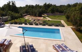Zu verkaufen, Istrien, Pula, Luxusvilla, Schwimmbad, Sportplätze. 650 000 €