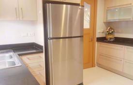 3-zimmer appartements in eigentumswohnungen in Khlong Toei, Thailand. $2 900  pro Woche