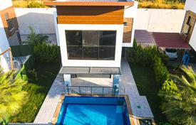 Villa – Kuşadası, Aydin, Türkei. $241 000