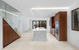 5-zimmer haus in der stadt 469 m² in Miami, Vereinigte Staaten. $3 300 000