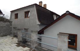 Haus in der Stadt – Benešov, Středočeský kraj, Tschechien. 429 000 €