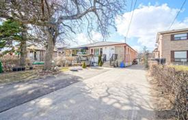 5-zimmer stadthaus in North York, Kanada. C$1 064 000