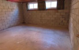 3-zimmer haus in der stadt in Etobicoke, Kanada. C$1 179 000