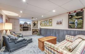 11-zimmer haus in der stadt in Scarborough, Kanada. C$1 344 000