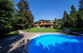 9-zimmer villa 680 m² in Rom, Italien. 1 295 000 €