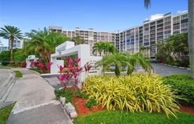 Eigentumswohnung – Hallandale Beach, Florida, Vereinigte Staaten. $450 000