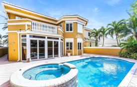 Villa – North Atlantic Boulevard, Fort Lauderdale, Florida,  Vereinigte Staaten. $2 350 000