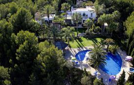 Villa – Ibiza, Balearen, Spanien. 17 500 €  pro Woche