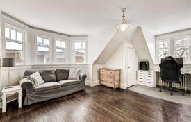 10-zimmer haus in der stadt in Scarborough, Kanada. C$2 384 000