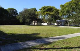 Grundstück – North Miami, Florida, Vereinigte Staaten. 605 000 €