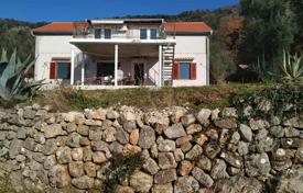 Haus in der Stadt – Kavač, Tivat, Montenegro. Price on request