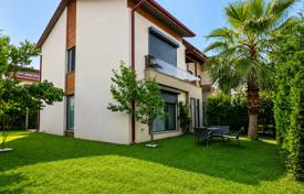 4-zimmer villa 186 m² in Döşemealtı, Türkei. 22 211 000 TRY