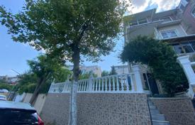 4-zimmer villa 250 m² in Beylikdüzü, Türkei. $355 000