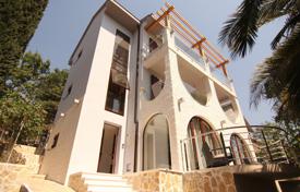 3-zimmer einfamilienhaus 234 m² in Kotor city, Montenegro. 832 000 €