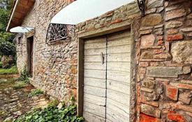 10-zimmer villa 1050 m² in Pescia, Italien. 998 000 €