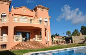 Villa – Marbella, Andalusien, Spanien. 4 500 €  pro Woche