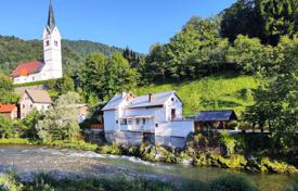 2-zimmer einfamilienhaus 175 m² in Idrija, Slowenien. 259 000 €