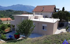 4-zimmer haus in der stadt 160 m² in Radovići, Montenegro. 368 000 €